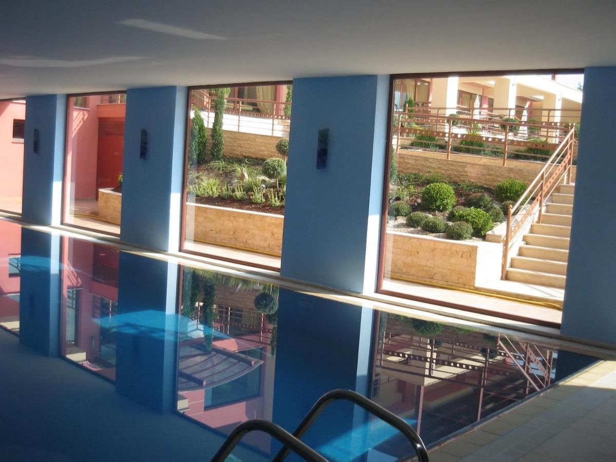 4 Epoxes Hotel Spa Káto Loutrákion Esterno foto