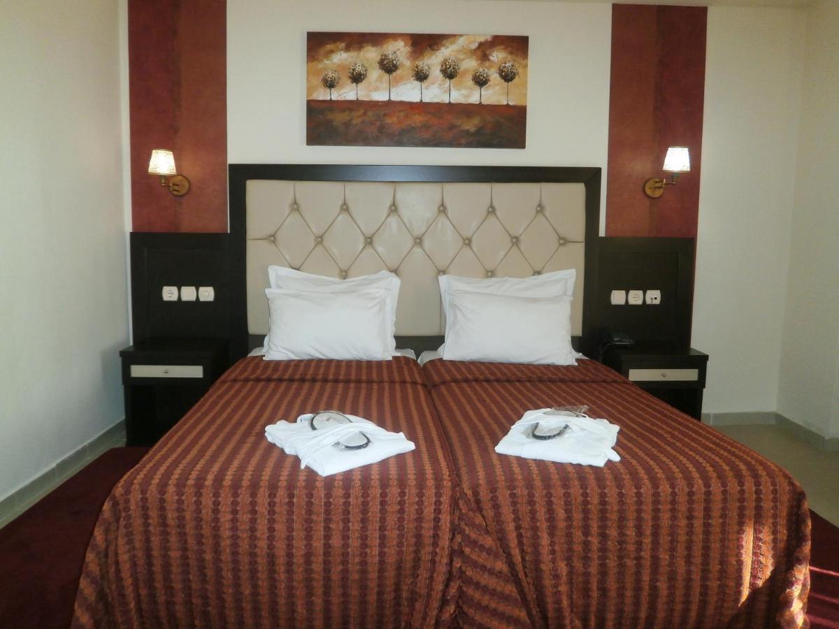 4 Epoxes Hotel Spa Káto Loutrákion Camera foto