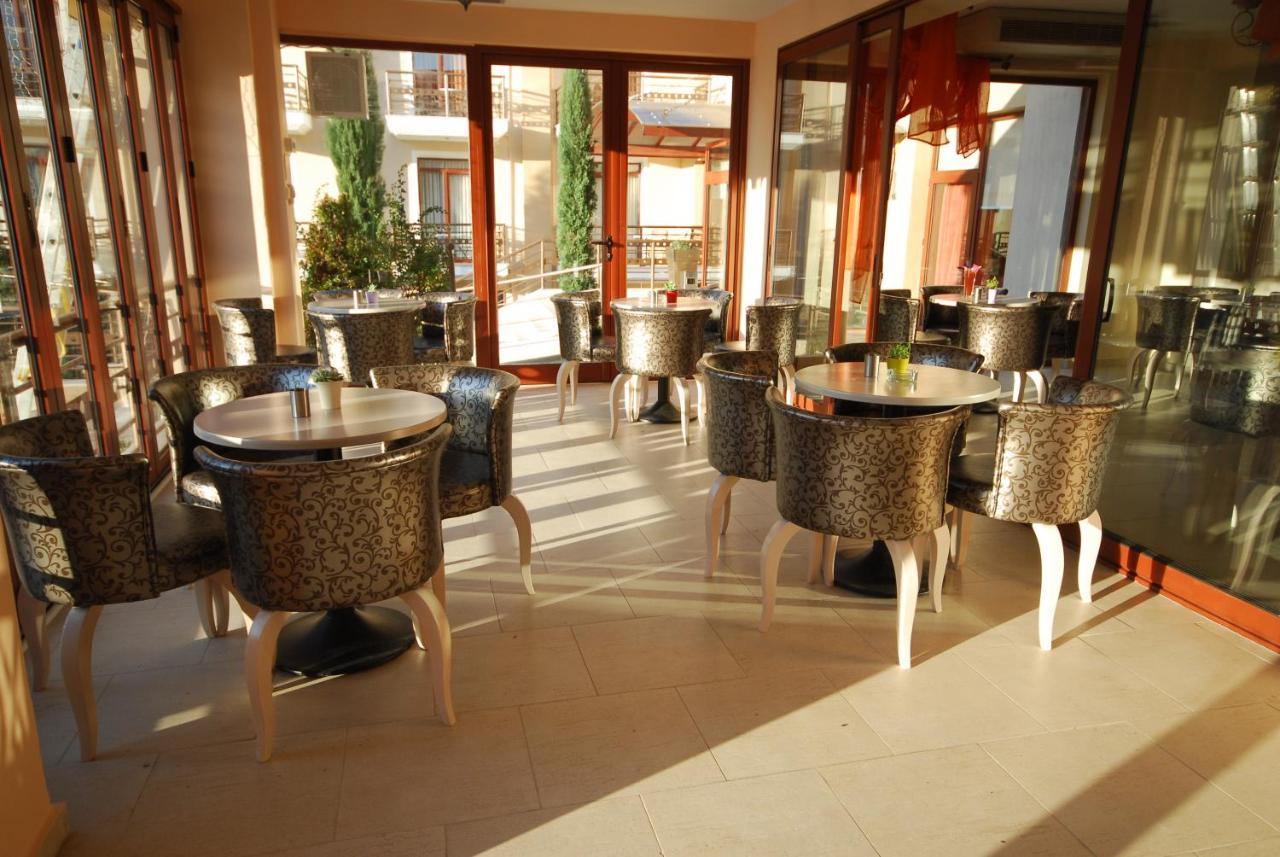 4 Epoxes Hotel Spa Káto Loutrákion Esterno foto