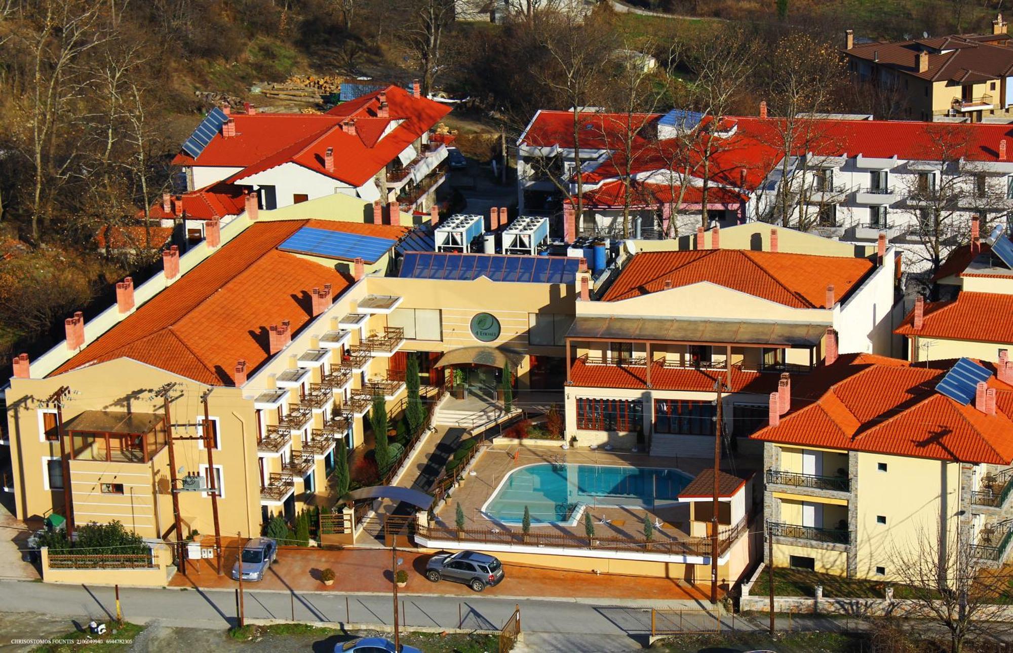 4 Epoxes Hotel Spa Káto Loutrákion Esterno foto